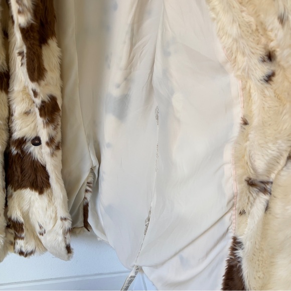 Anthropologie Maeve Grand Glam Faux Fur Coat Long Jacket in Cream and Brown - Picture 7 of 7
